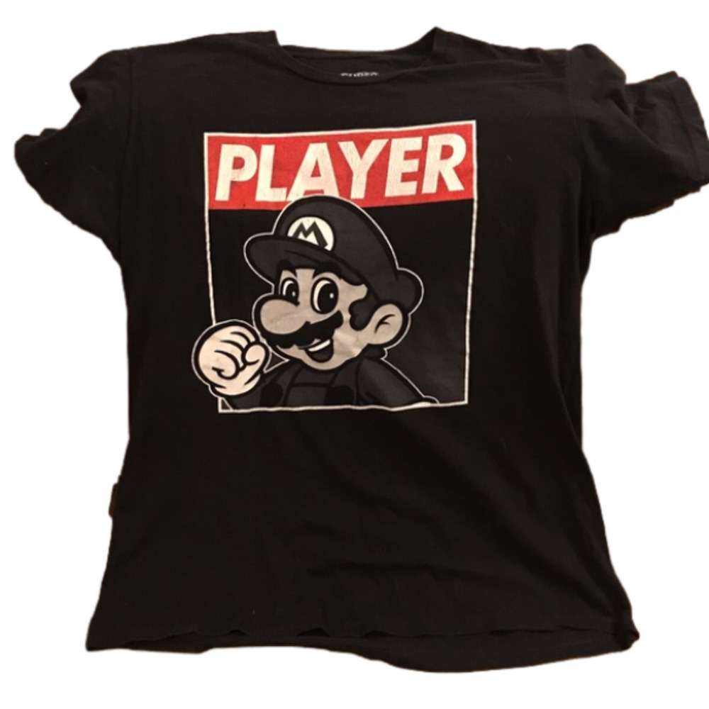 SUPER Mario Nintendo Player Tshirt. Black. Mens size large.